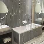 Hotel The Originals Boutique, Le Lion, Clermont-Ferrand