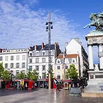 The Originals Boutique, Le Lion, Hotel 3*