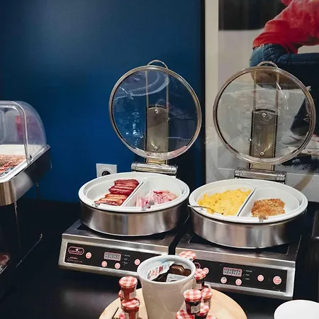 The Originals Boutique, Le Lion, Hotel