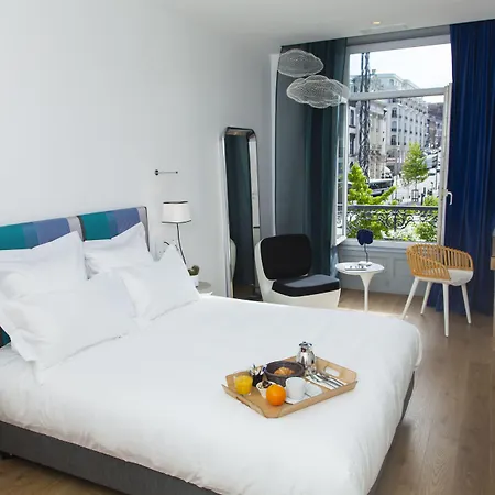 Отель The Originals Boutique, Le Lion, 3*