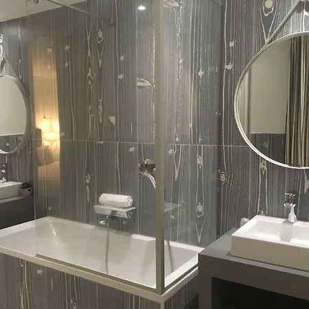 The Originals Boutique, Le Lion, Clermont-Ferrand