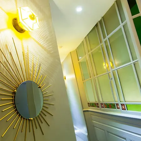 The Originals Boutique, Le Lion, 호텔 3*