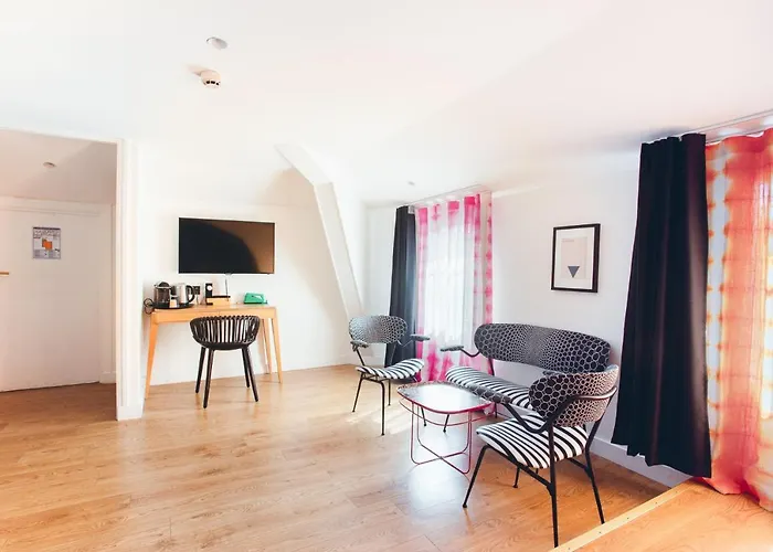 The Originals Boutique, Le Lion, 3* Клермон-Ферран